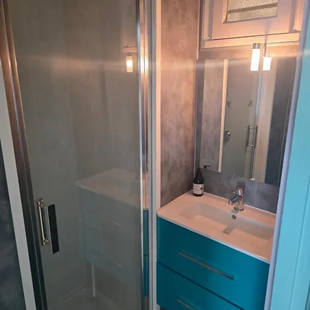 Bord De 4p Avec Parking