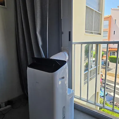 Apartment Bord De 4p Avec Parking Agde