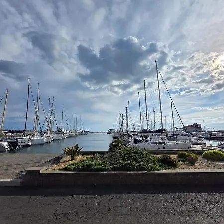 Bord De 4p Avec Parking Daire Agde