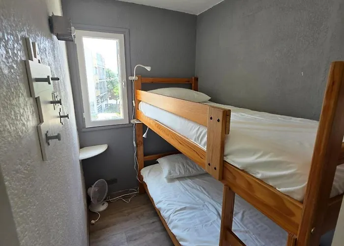 Bord De 4p Avec Parking *